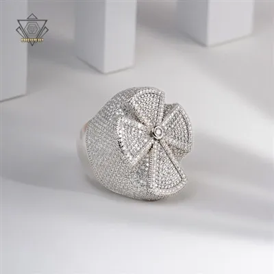 ہپ ہاپ نے رنگوں کو باہر کردیا